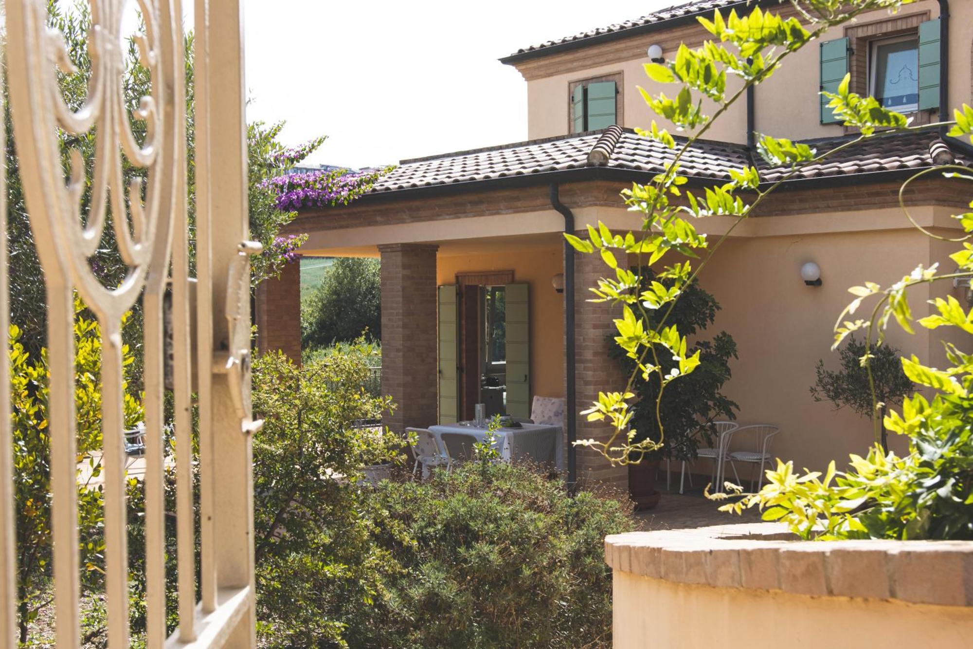 Villa Mariposa Civitanova Marche Esterno foto